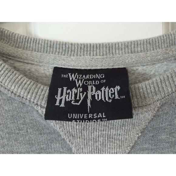 Harry Potter Universal Studios Gryffindor Sweatshirt Gray Raglan Raw Hem Small - Picture 6 of 8